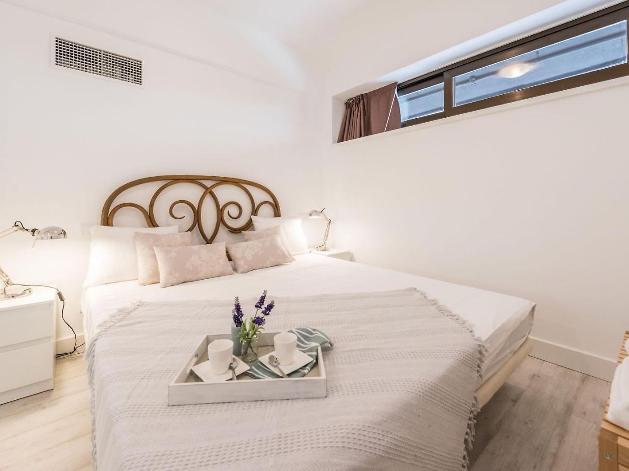 Recoletos Apartment Madrid Exterior photo